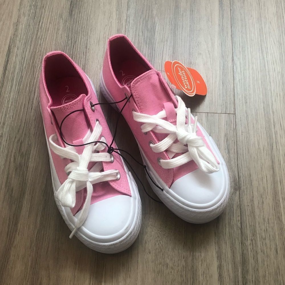 Casual Canvas Lace-Up Platform Sneaker